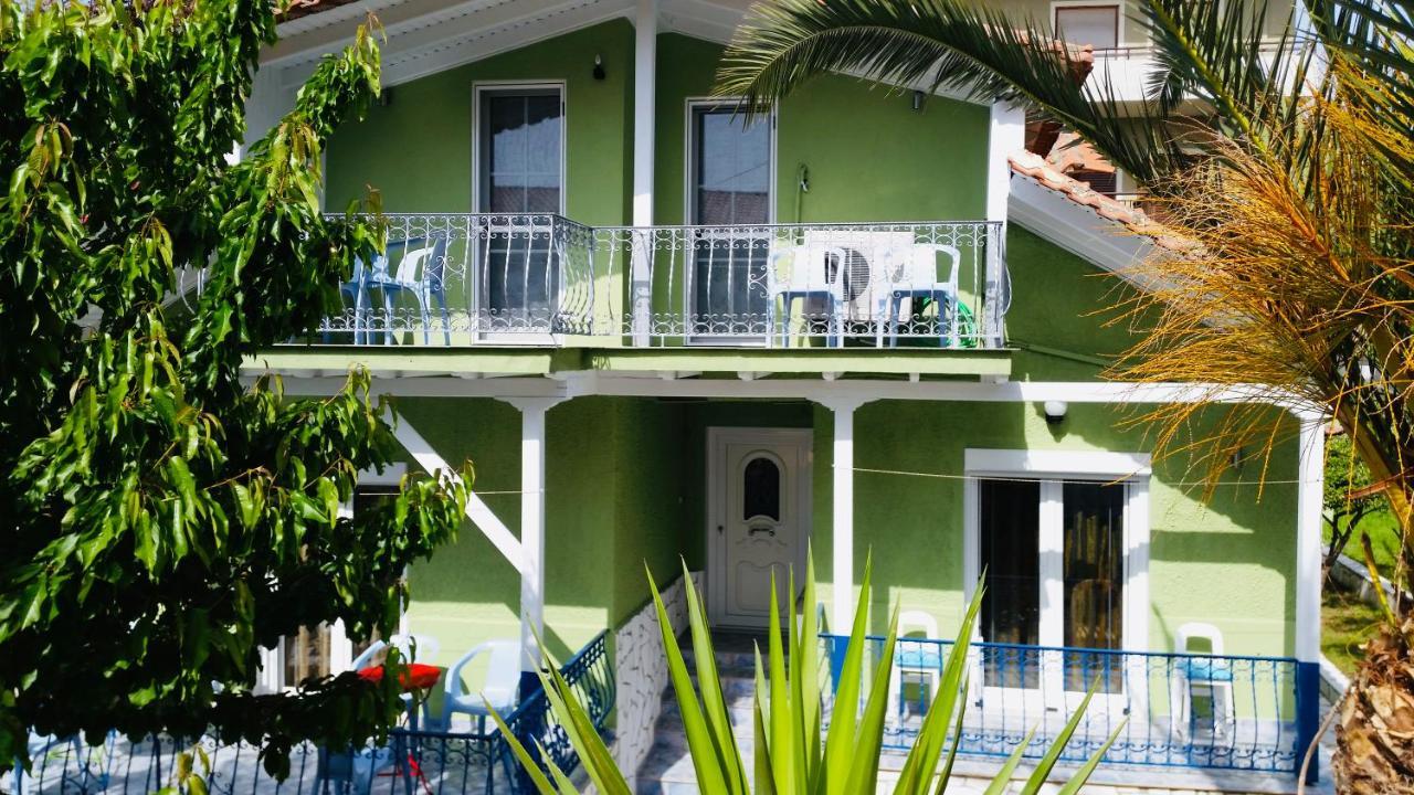 Nadia'S Beach House Pefkari Exterior foto